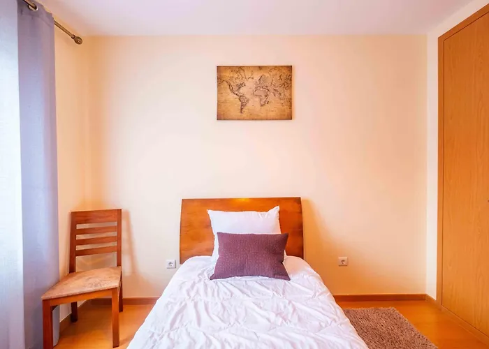 Santana House - Holiday Rental By Your Key
